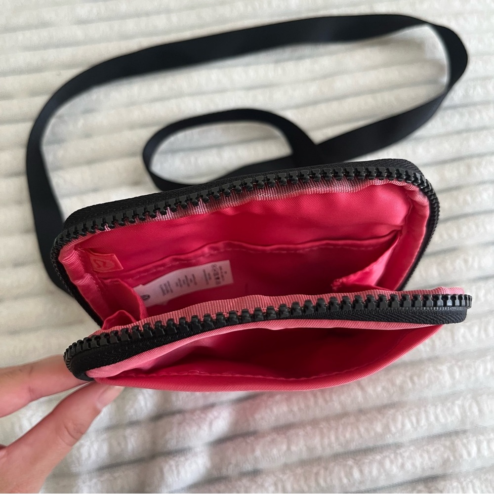 Lululemon Pink Crossbody Cell Phone Bag - Picture 6 of 9